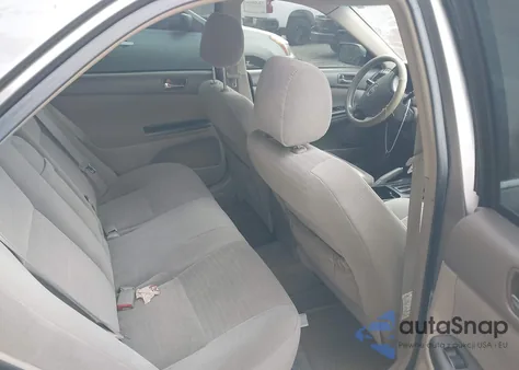 2005 Toyota Camry Le из США, поврежденный, VIN 4T1BE32K05U640893